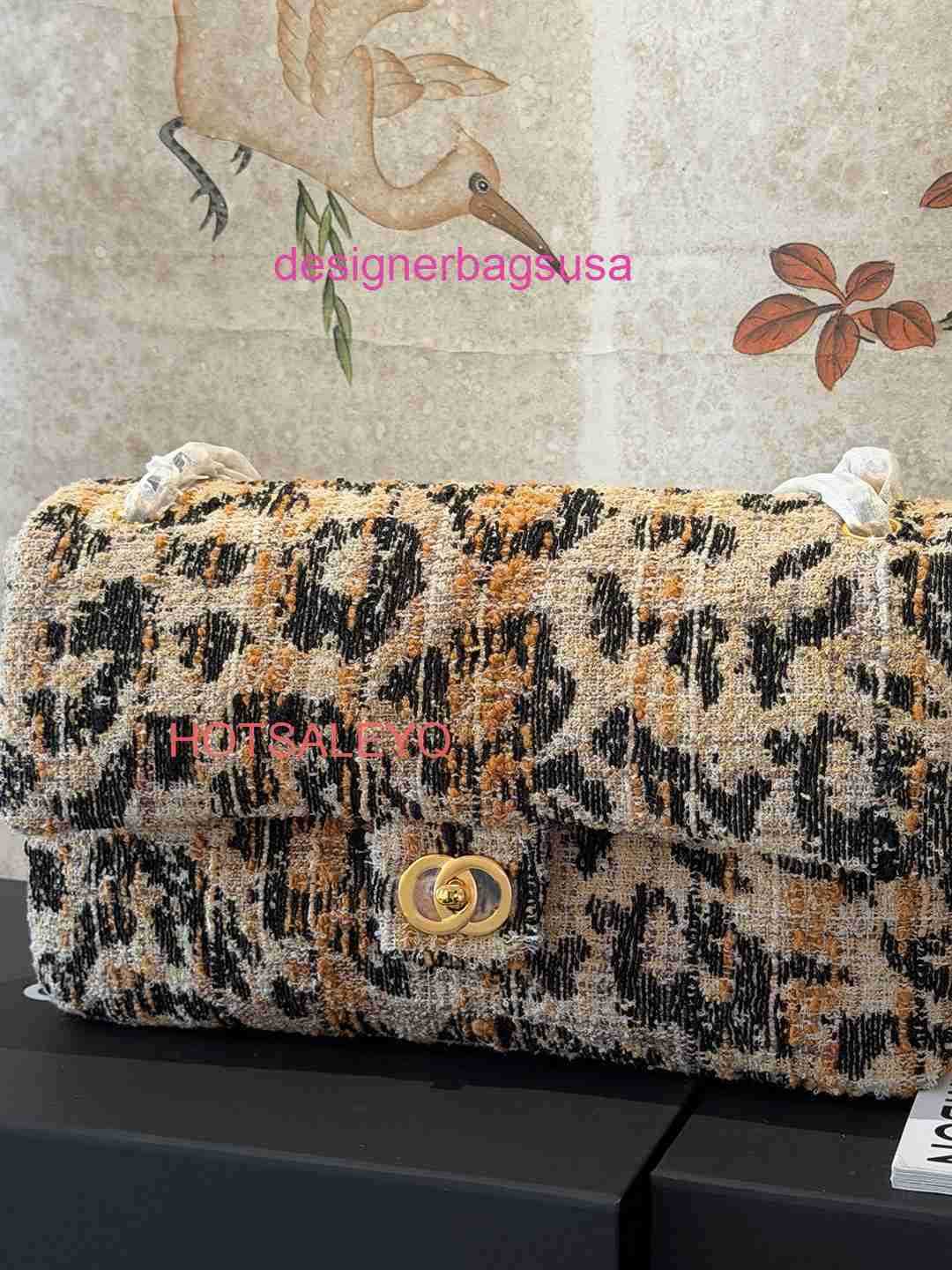 Luxury Designer Bag 26 New Autumn Winter Leopard Print Fabric Women's Bag Gold Buckle Flap Closure Tweed Chain Shoulder Bag Crossbody Underarm