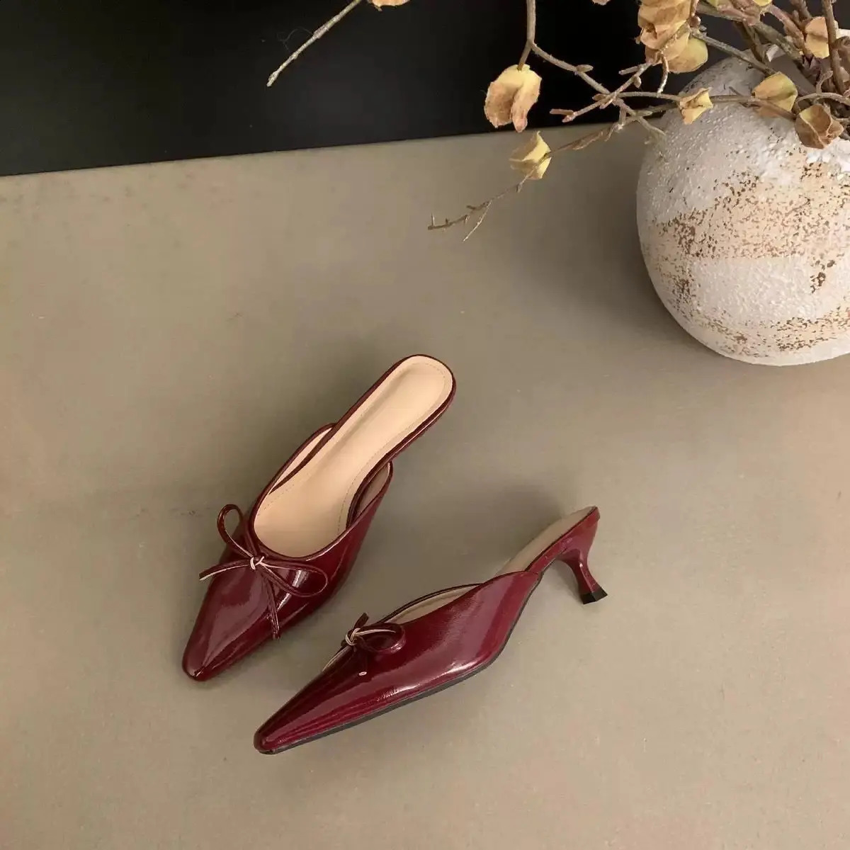 Womens Summer Thin Medium Heel Bow Tie Pointed Toe Closed Toe Mules Sandals French Style Versatile Outdoor Slip On 260916