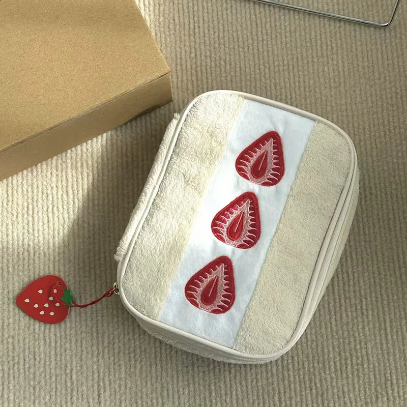 Makeup Bag Strawberry Plush Embroidery Storage Female Multifunctional High Appearance Value 260917