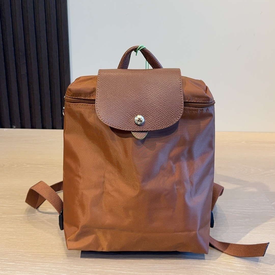 Top Designer Bag 2026 Trends brown macbookpro double shoulder bag Fashionable Commuting Large Capacity Backpack Universal storage bag for both and w