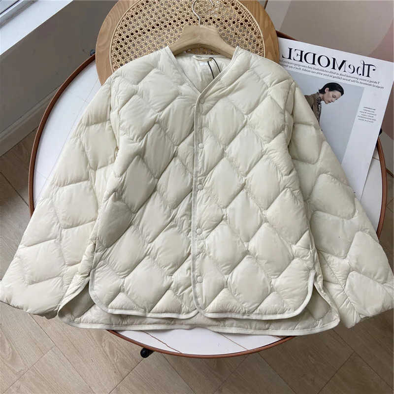 Ultra 2025 New Autumn Winter Light Collarless Soft Puffer Jacket Women Casual Loose Single Breasted 90% Duck Down Coat female H260917