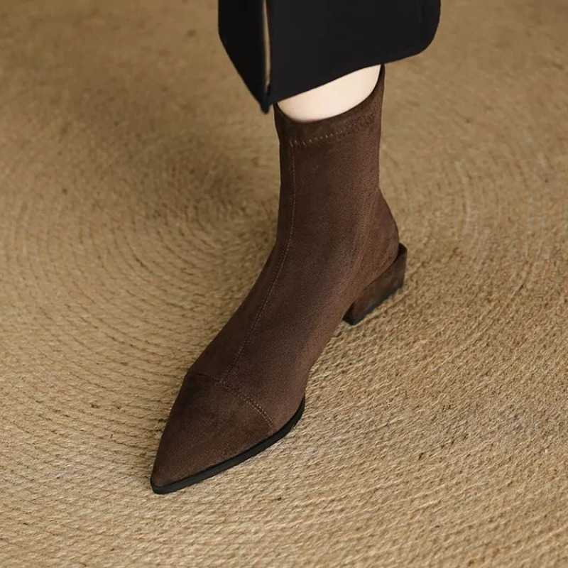 Winter Boots 2025 Plus-Size Women's fashion Pointed-Toe Design Short Boots with Zippersthe Back Slim Low-Heeled Nude Boots D260917
