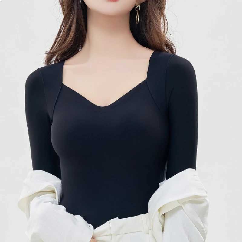 Women's Fall-Winter Seamless Warm Long-Sleeve Base Layer Top - 3-in-1 Beauty Skin Chest Mat Slim-Fit Low-Neck Underwear H260916