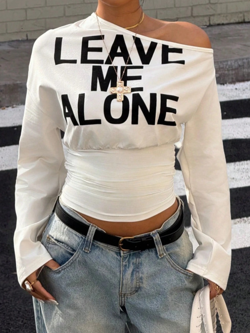 European and American retro style, 2026 autumn new collection: asymmetrical shoulder design, printed letter pattern, slim-fit, stylish long-sleeve T