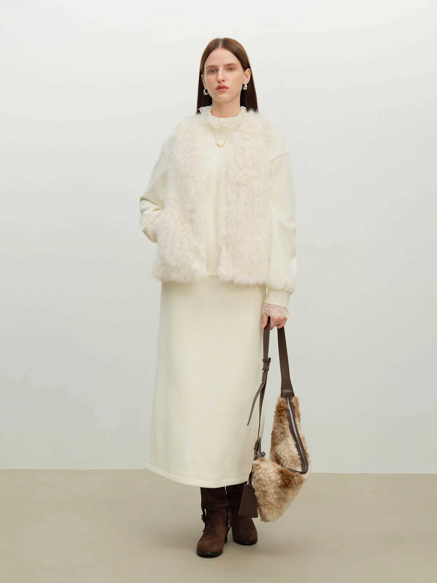 Lace-edge Top Skirt Beige ZIQIAO Suit Women's Clothing 2025 Winter New Style Half-high Collar Drop Shoulder Loose SetsW260915