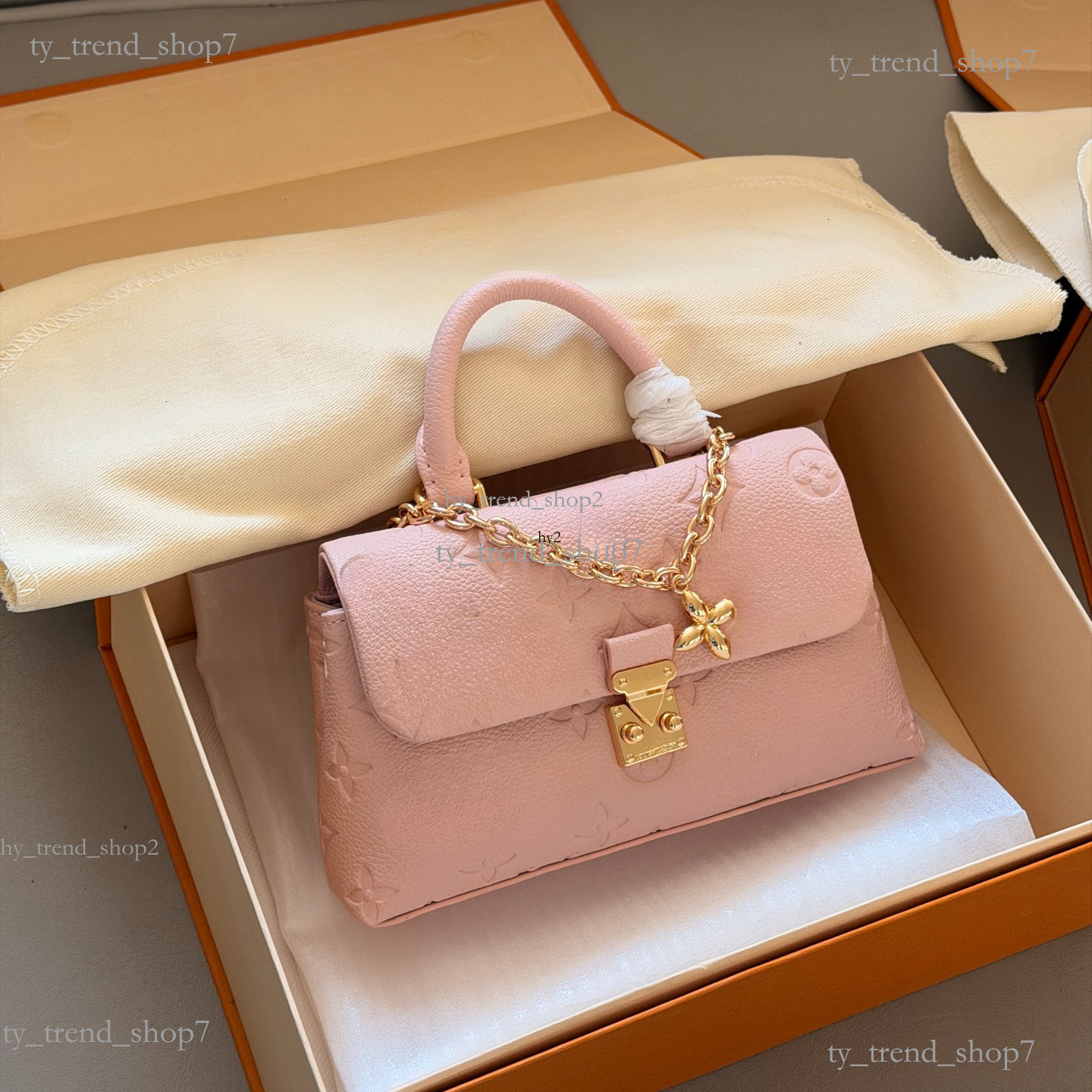 2026 New Arrivals luxury shoulder bag mirror Designer nano madeleine shoulder bag designer large soft leather travel Bag womens fashion crossbody ba