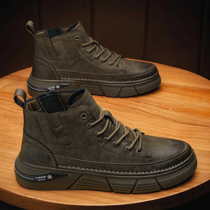 Handmade 2025 New Men High Top Work Boots Autumn Men Comfortable Platform Sneakers Male Ankle Boots Zapatos Hombre D2609171