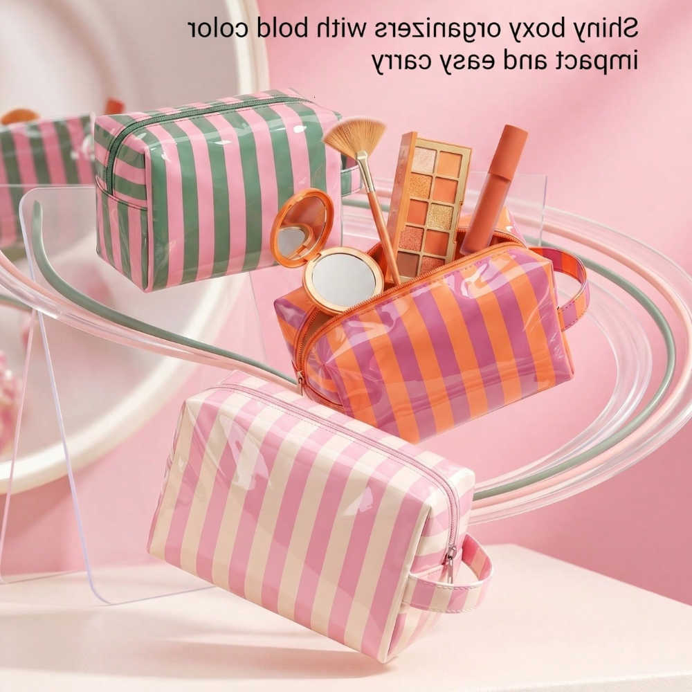 Lightweight Travel Large-capacity Makeup Bag Featuring Striped Zipper Design and A Designated Space for Storing CosmeticsT260917