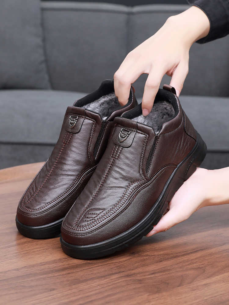 Cloth Shoes Men's Cotton Shoes Winter Thickened Velvet Warm Dad Shoes Soft Sole Non-slip Casual Cotton Boots for The Elderly D260917