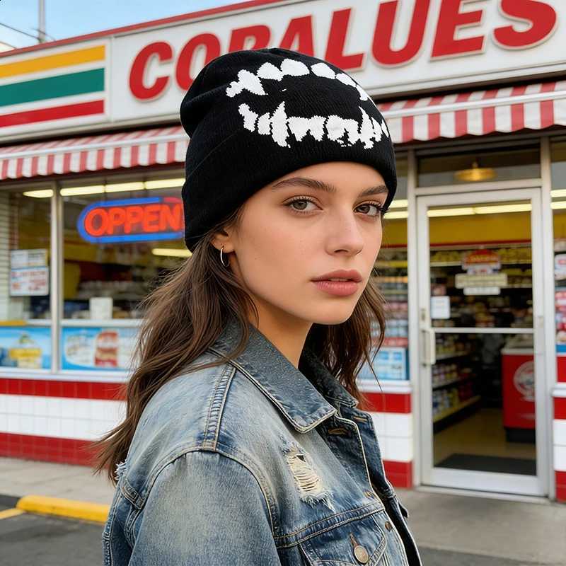 Stretchy Winter Warm Beanie Hat Creative Teeth Swirl Print Knit Skull Cap for Daily WearT260916