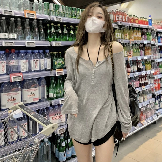 Pure alluring style, loose-fitting sun-protective cover-up T-shirt women, suitable for spring and autumn, gray, thin, long-sleeved, loose-fitting, m