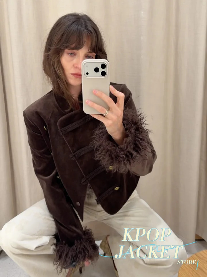 Women Patchwork Fluffy Cuff Velvet Coat Solid Stand Collar Slim Full Sleeve Short Jacket 2026 Autumn Lady Elegant Outfit 260916
