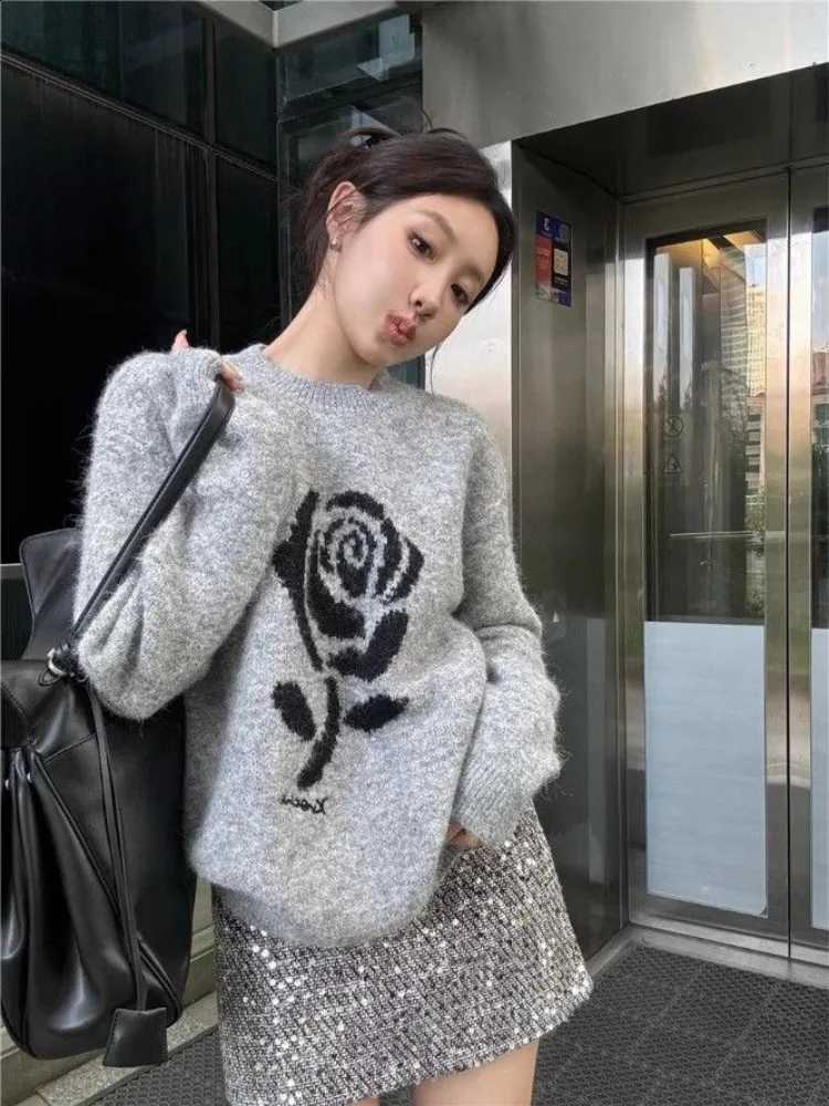 2025 Women Knitted Sweater Autumn Winter New Rose Jacquard Mohair Round Neck Lazy Style Wool Knit Pullover Sweater J260916