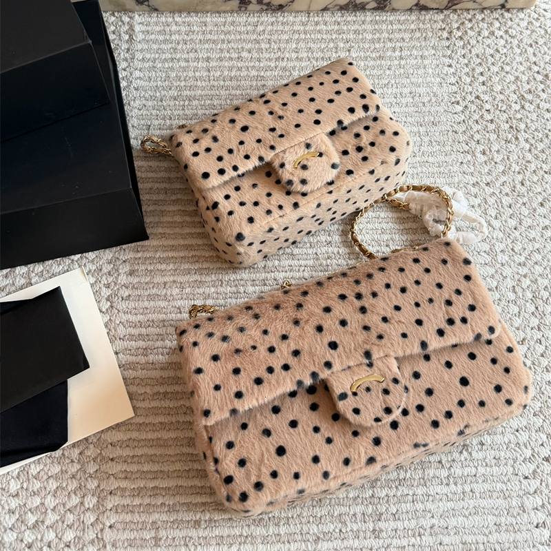 Designer Women Shoulder Bag Polka Dot Plush Soft Furry Flap Handbag Crossbody Purse Autumn Winter Casual Daily Dating Fashion Mini Bag For Everyday