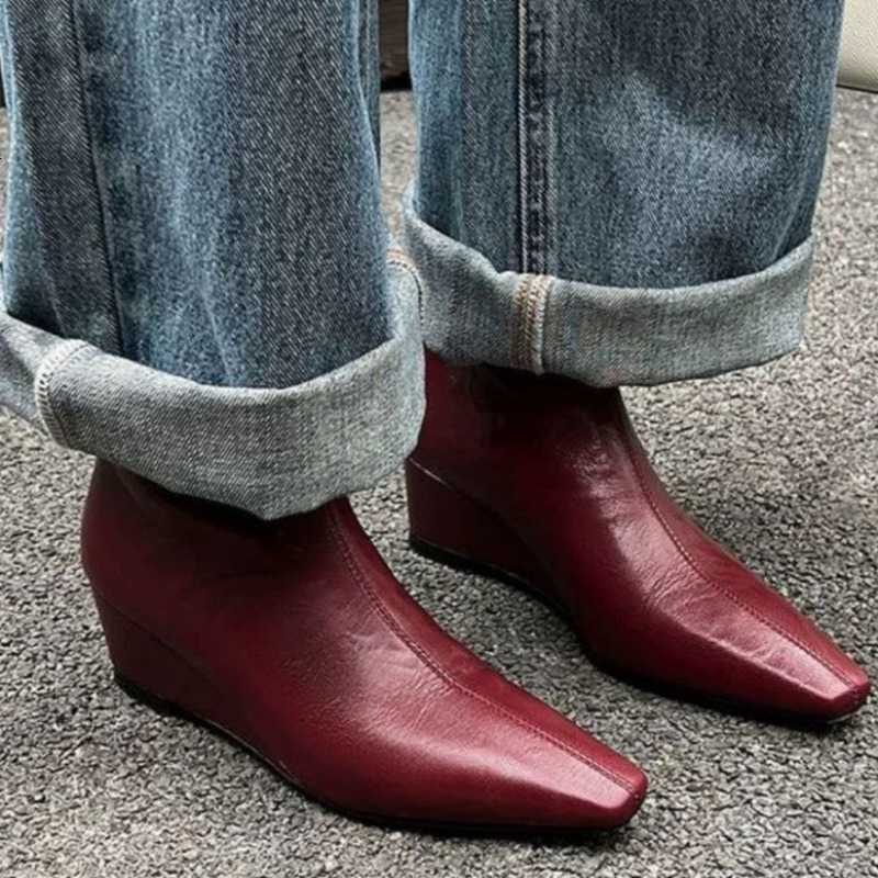 Women's Wedge Back Zip Vintage Ankle Boots Fall Winter 2025 Soft Leather Soft Sole Square Toe Booties D260917