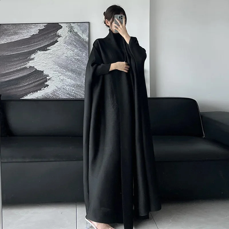 Miyake Highend Middle Eastern Robe Dubai Pleated Coat Women's Versatile Solid Color Light y Bat Sleeve Scarf 260917