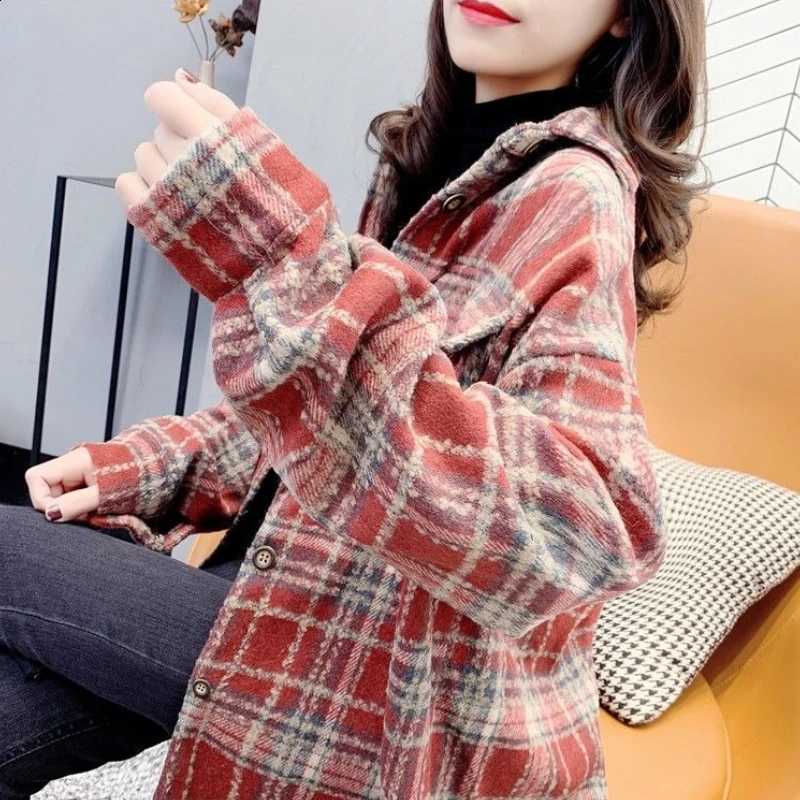 Women's Plaid Trendy Flannel Shirt Coat 2025 Soft Fuzzy Long Sleeve Blouse for Spring Viral Street Style Outfit Top C260917