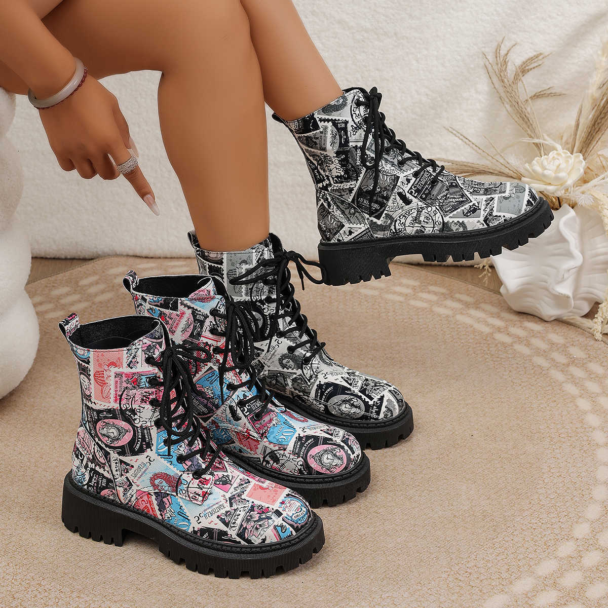 Stamp Print Platform Combat Women Boots Lace Up Ankle Boots Chunky Sole Street Style Casual Winter Shoes D260917