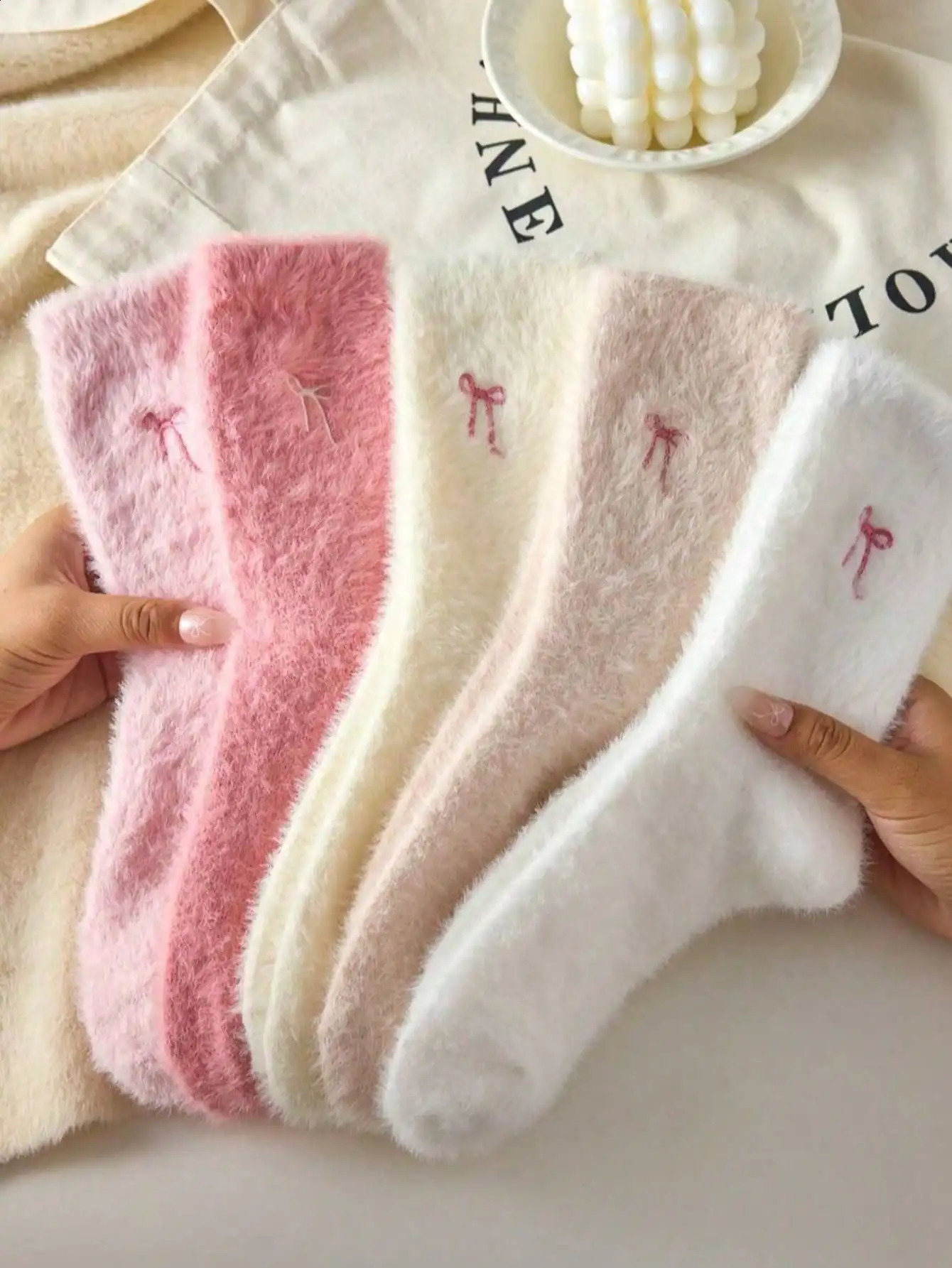 Autumn Winter Fleece Bow-Tie Plush Socks Woman Cute Sweet Mid-Calf Socks Thickened Warm Home Sleep Short Socks for Girls 260917