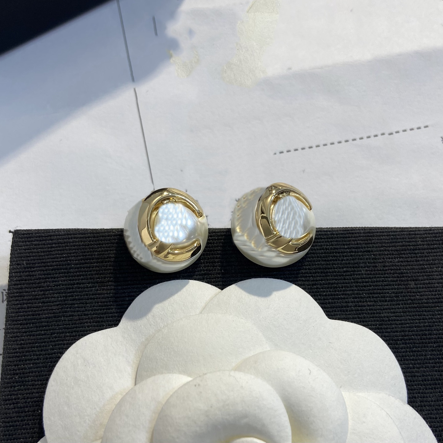 Designer Stud Metal Fashion Charm earrings C High-Quality Luxury Letter Style with Diamonds Pearls Fashionable Gift for Women cc fdgjhfg