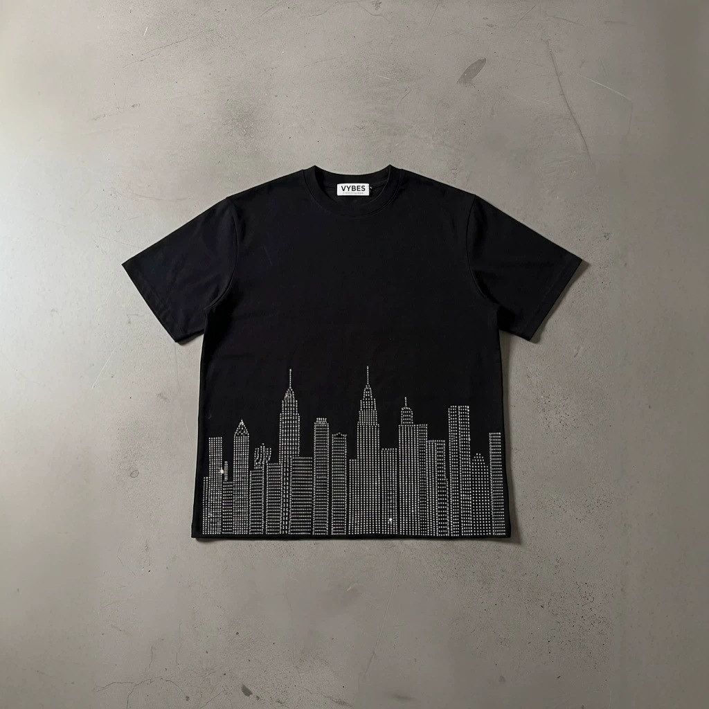 Light luxury rhinestone short-sleeve with a full-rhinestone high-rise cityscape design, loose fit, round neck, high-street style, black heavyweight