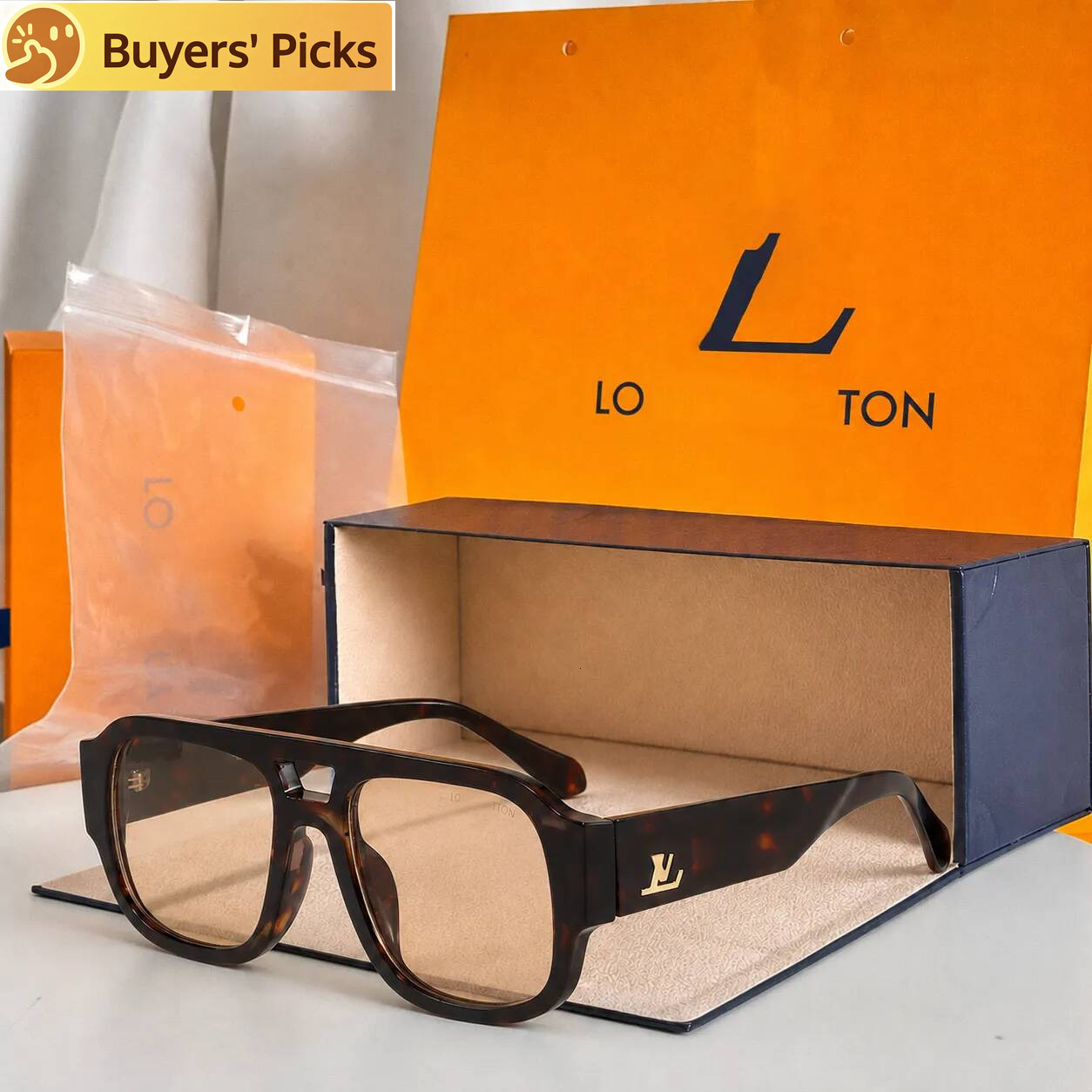 2026 Designer for women men high quality sunglasses luxurious classic stylish casual oversized frames metal lettering suitable driving beach vacatio