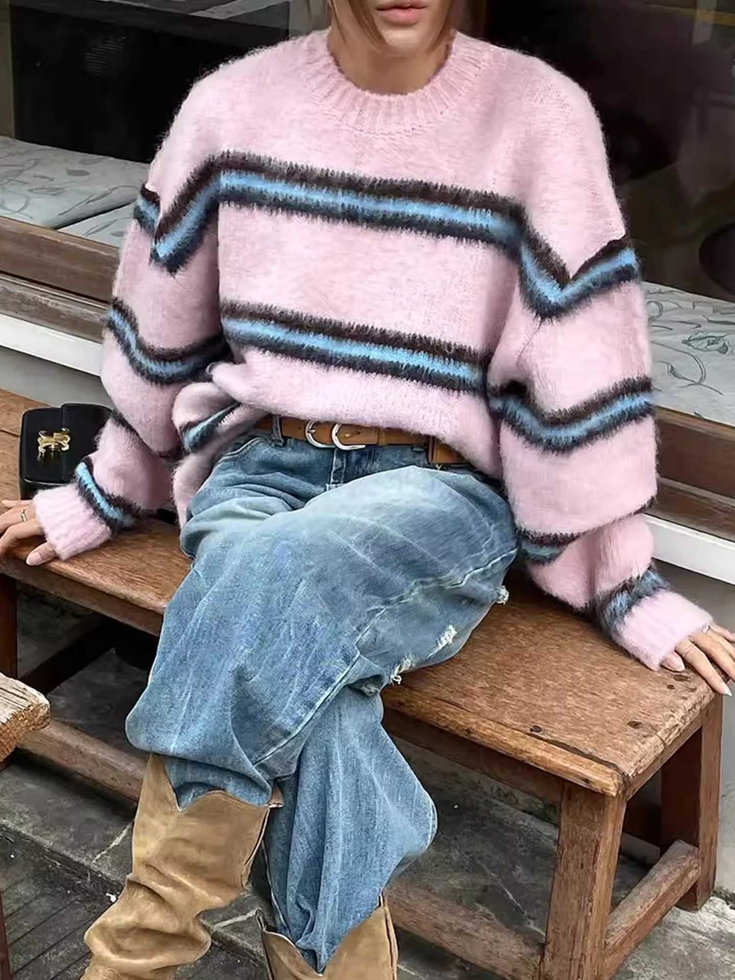 Youthful round Ne Sweet Plu Texture Striped Sweater Women's Loose Long Sve Overhead Top Winter New Sle Comfortable Fit J260916