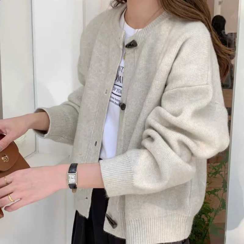 Stylish Versatile Crew Fashionable Neck Autumn and Winter Sweater Wool Coat 100% Pure Cashmere Knitted Cardigan for Women Top J260916