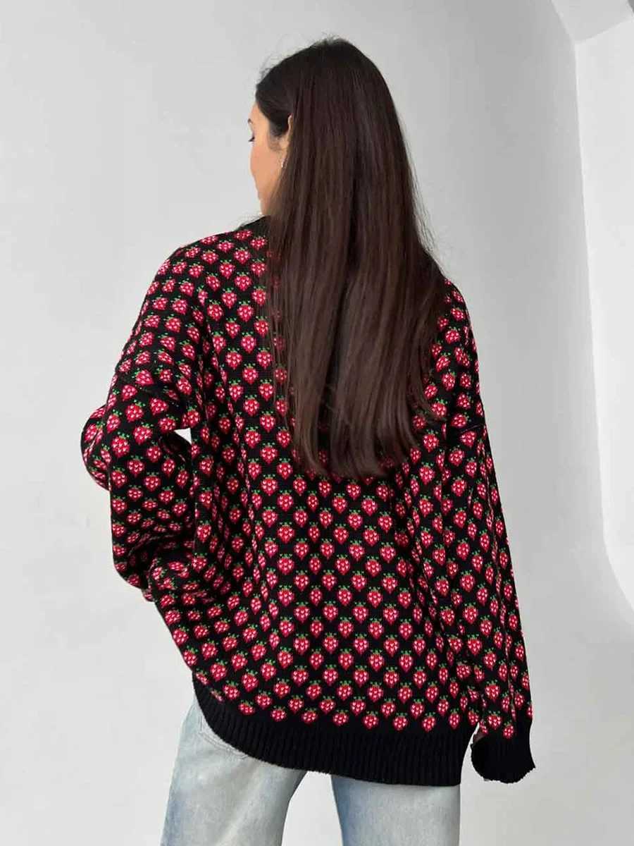 Women's O - Neck Pullover Knit Sweater Loose Fit Soft Strawberry Print Oversized Cozy Autumn Winter Casual Pullovers S260917QZ93