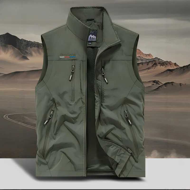 Windbreaker Clothes for Man Men's Stand Collar Multi-pocket Work Vest Outdoor Casual Vest Biker Patches Windbreak Tactical Q260917