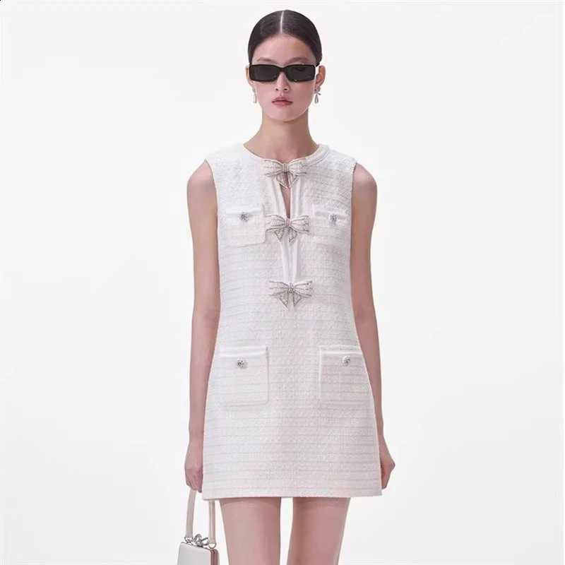 Butterfly High Quality Knot Pearl Brooch Dresses Spring Women Sleeveless Vest Mini Dress Summer High Waist A Line Short Dress C260917