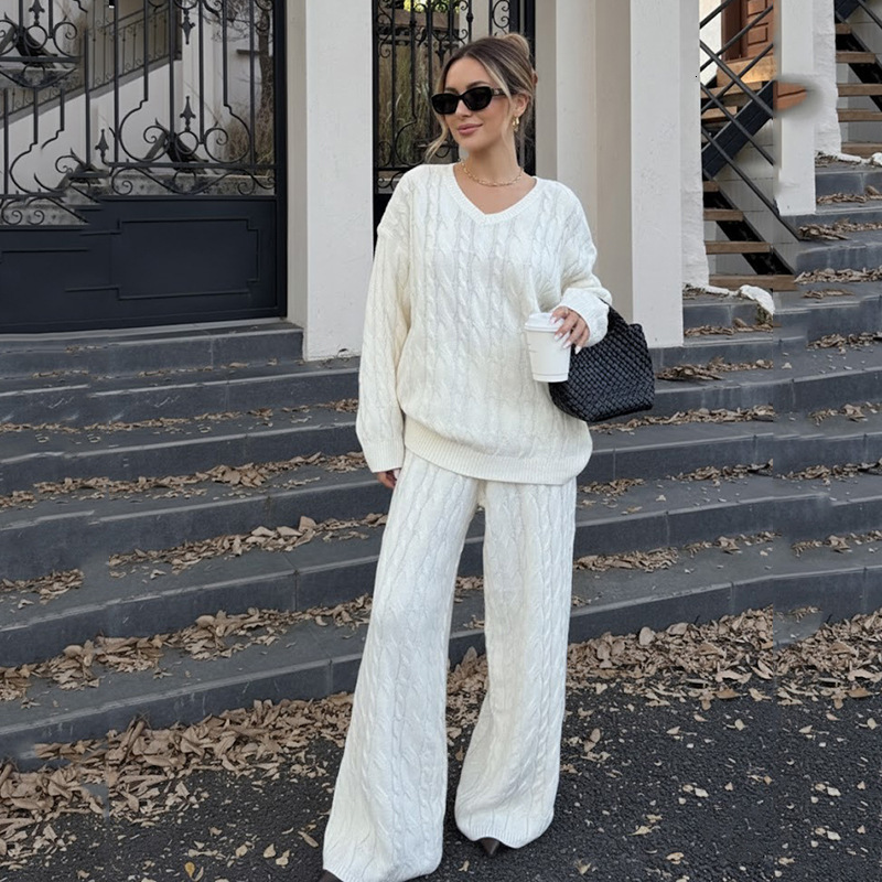 autumn and winter lazy style cable knit set, V-neck loose-fitting sweater, casual pants, elegant sweater two-piece set bd