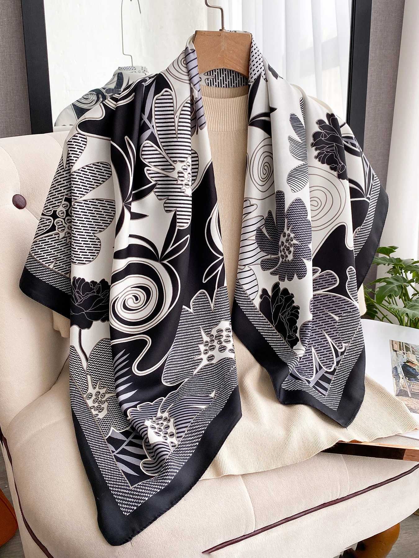 2026 New Square Twill Silk Scarf for Women Spring Autumn Bandana Hijabs Floral Print Headscarf Luxury Female Hair cessories Z260917