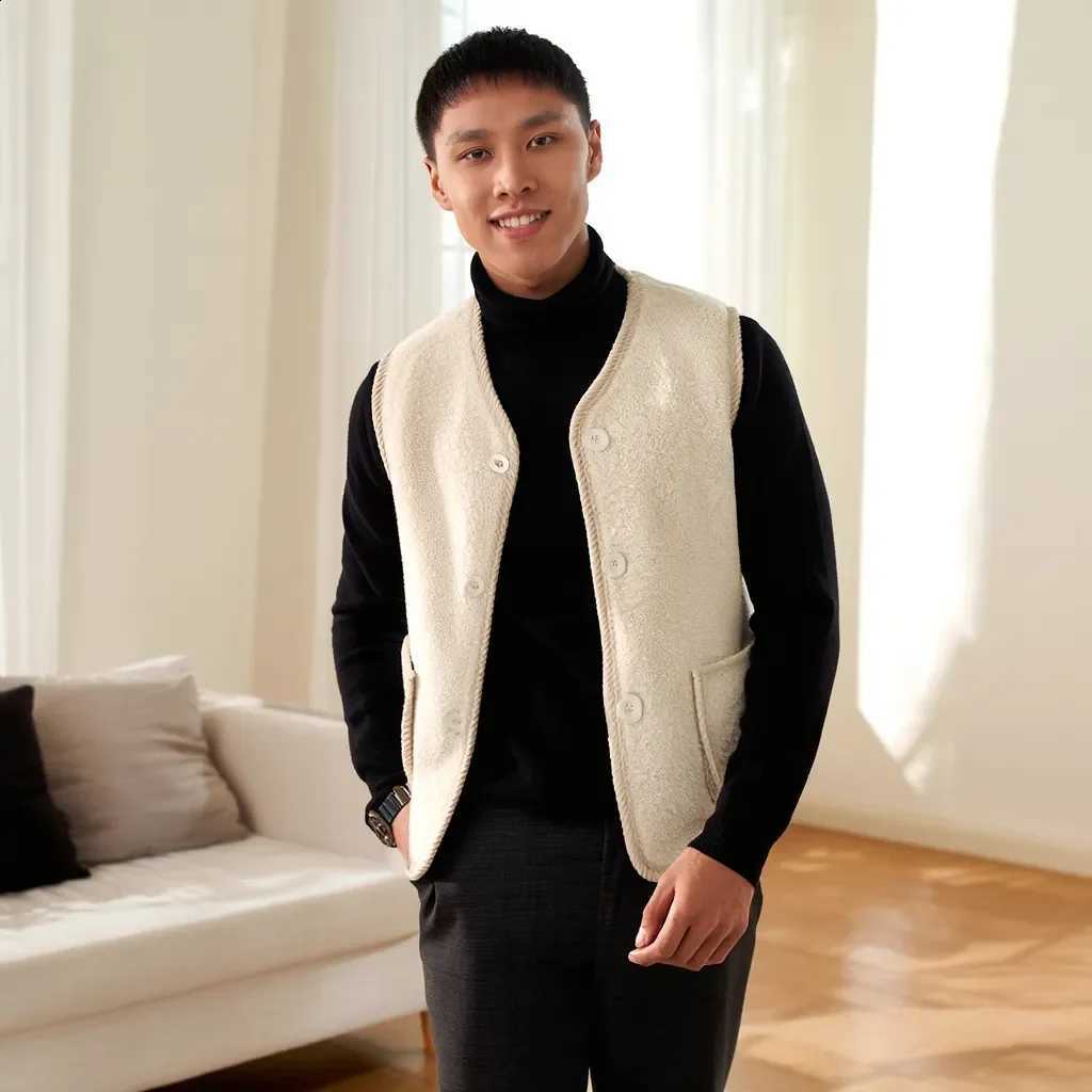 Autumn and Winter Fleece Vest for Mom Thickened Lamb Wool Waistcoat Plus Size Insulated Outerwear for Elderly Women H2609161