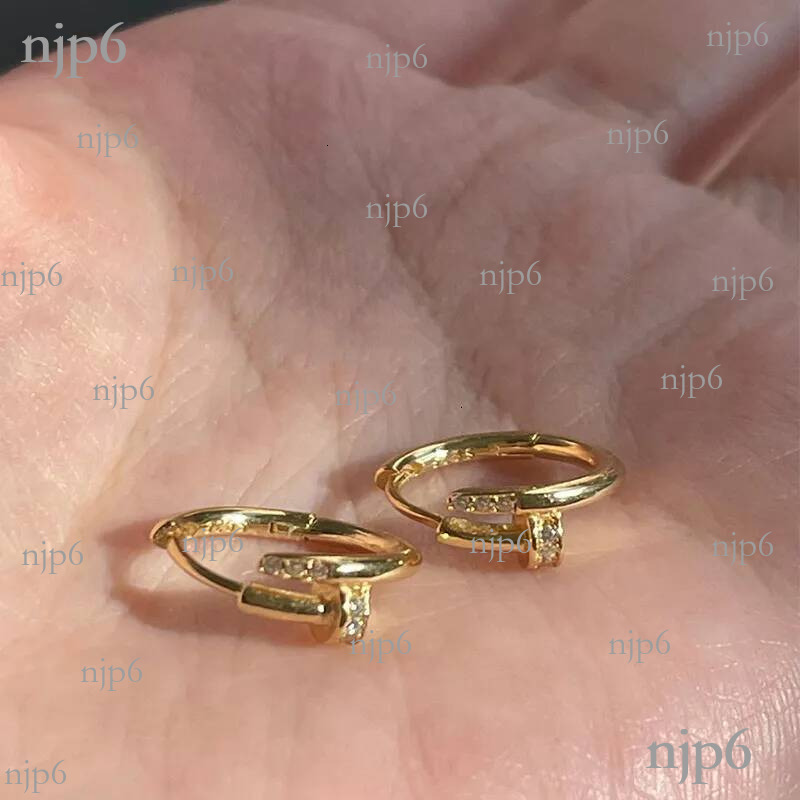 Brand Designer Jewelry Korean Version New Fashion Light Luxury Cuff European An American Style Cross Borer Letter Ear C