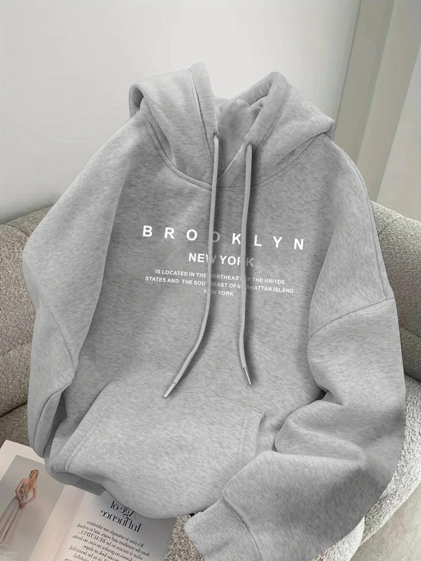 Men's autumn and winter fashionable casual loose Brooklyn graphic print fleece pullover long sleeved hooded sweatshirt 260916
