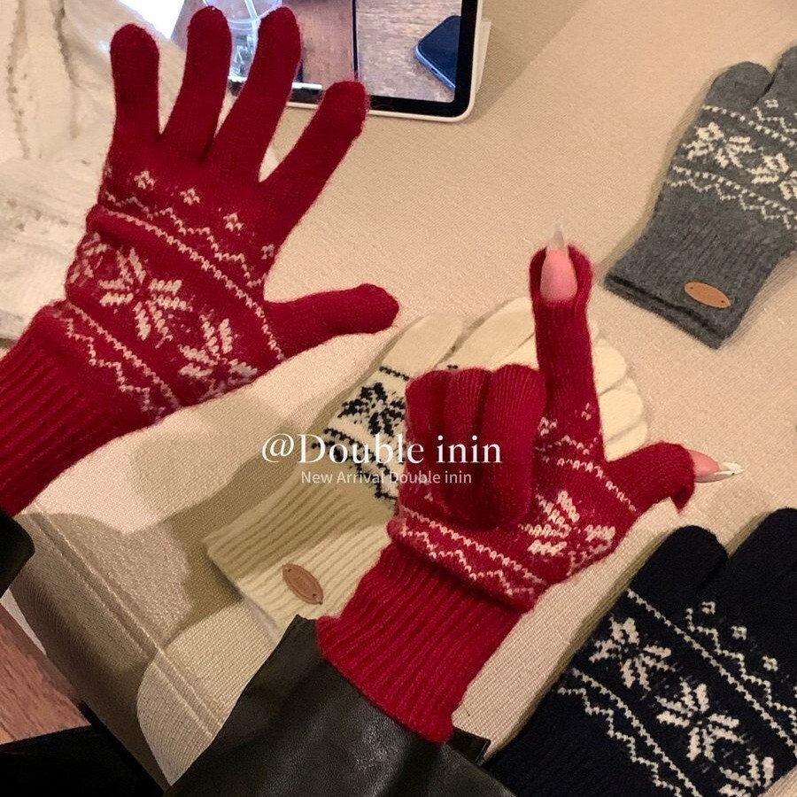 2026 New Fair Isle Snowflake Knitted for Women, Autumn and Winter Warm, Versatile, Student-Friendly, Touchscreen Compatible, Five-Finger Cold-Proof