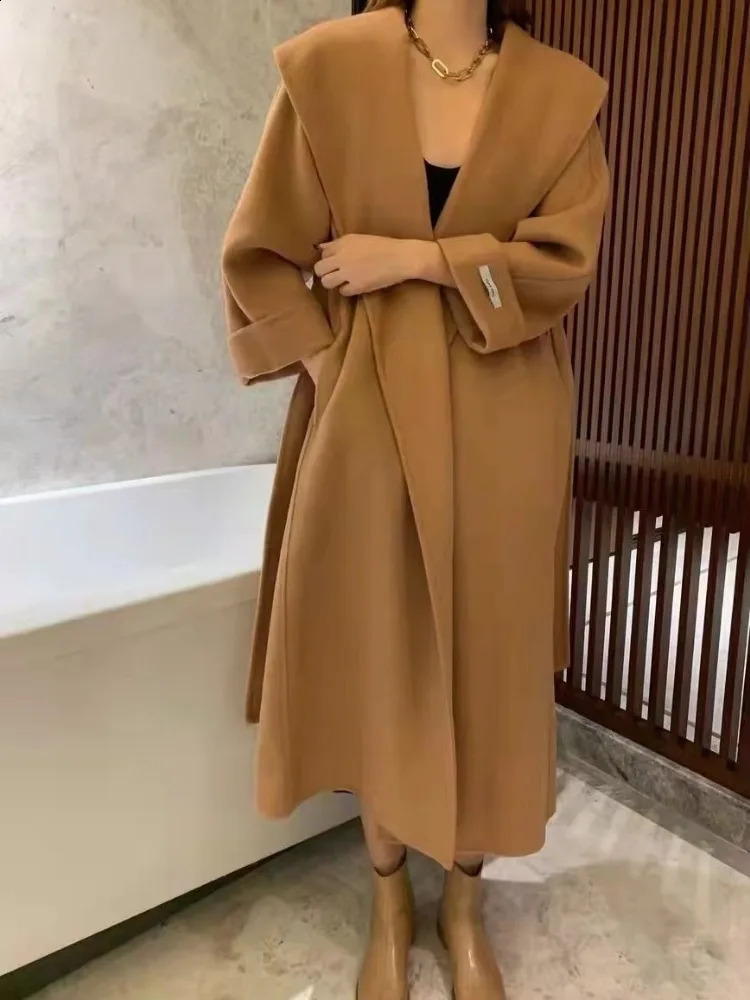 Black DoubleSided Woolen Coat Elegant Commuter Long Belt Slim Jacket Winter High Quality Large Collar Loose Wool Coats Women 260917