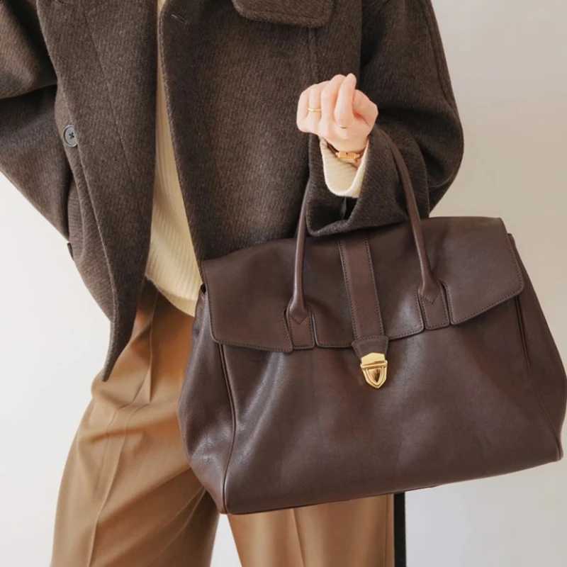 2025 New Bags High Version Flat Cover Top Layer Official Document Tote Work Commuter Bag Big Capacity Soft Leather Package H260916