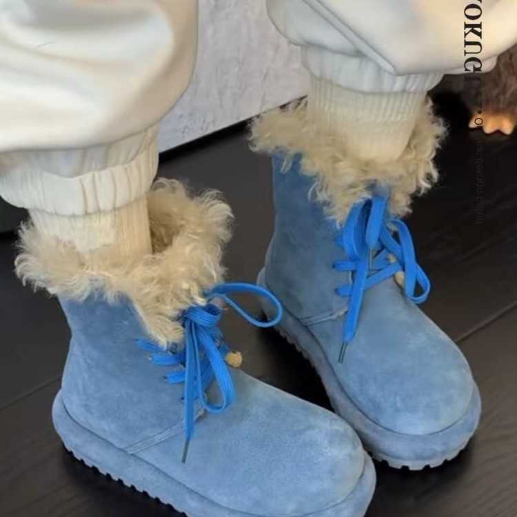 Dopamine Blue Thick-Soled Snow Boots for Women Winter Extra-Padded Suede Furry Stylish Short Boots D260917