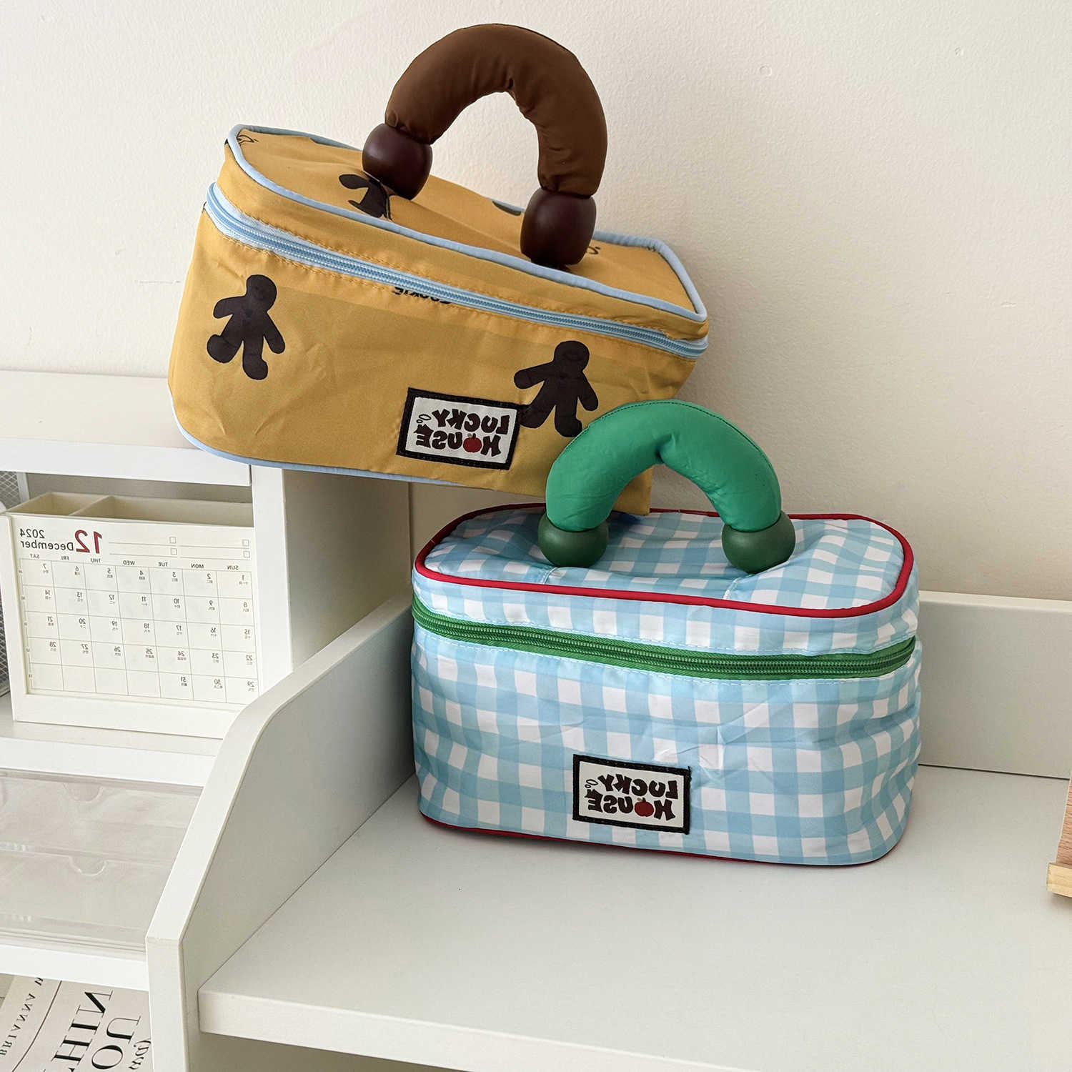 High-Style Ins-Inspired YT Travel Portable Large-Capacity Water-Resistant Toiletry Storage Bag Lucky Color-Block Makeup BagT260917