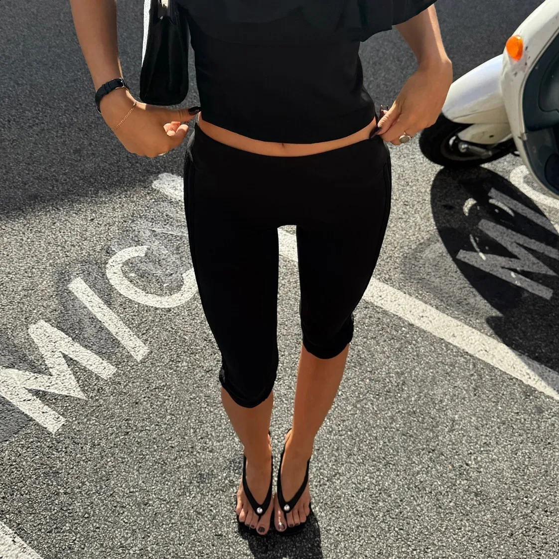 Low Rise Split Hem 3/4 Length Skinny Pants Women Solid Fold Over Waistband Leggings Casual Summer Streetwear Yoga Pants 260825