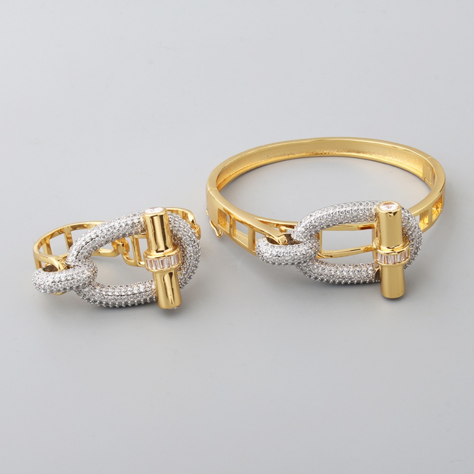 Designer Knotted Buckle Bangle Ring Set Luxury Gold Silver Plated Womens Statement Jewelry Fashion Daily Wear Accessories.