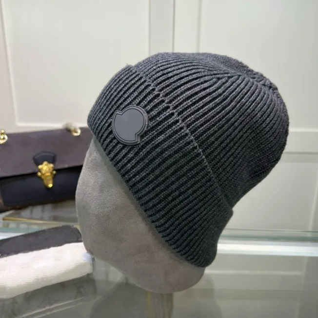 Fashion Designer hats Men's and women's beanie fall/winter thermal knit hat ski brand bonnet High Quality Skull Hat Luxury warm cap