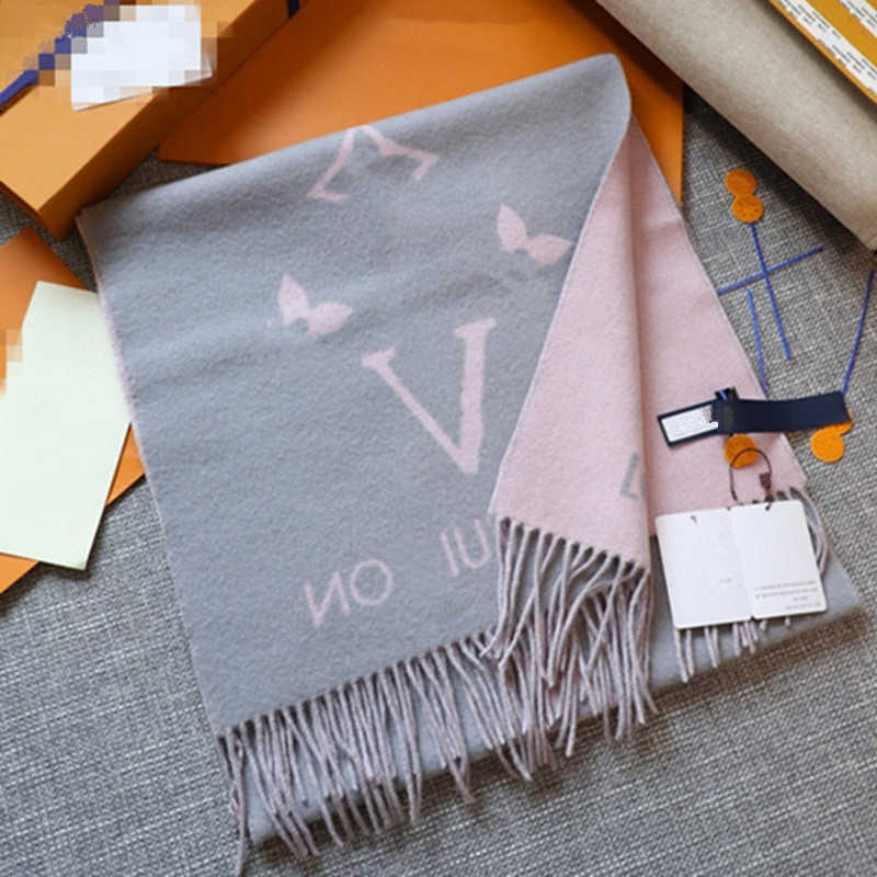 2023New beach Letter V Old Flower Autumn and Rabbit Scarf Womens Winter Warm Double Sided Two Color S260917V9D4