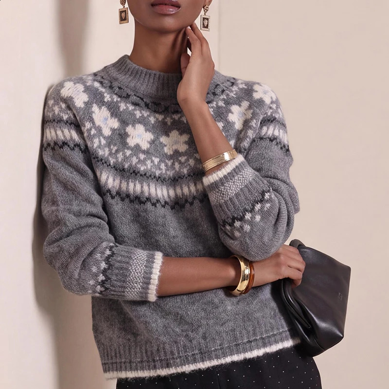 2026 Casual Round Neck Loose Home Sweater Lady Fashion Knitted Long Sleeved Pullover Autumn Winter Comfortable Jacquard Blouses 260917