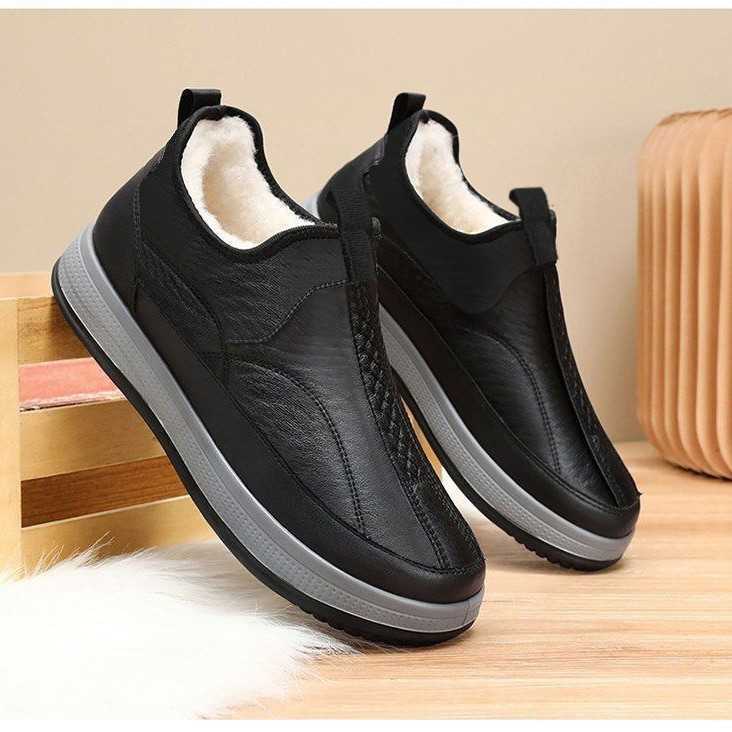 Men's Shoes 2025 New Winter Old Beijing Cloth Shoes Men's Cotton Shoes Soft soled Warm Dad Shoes Boots D260917