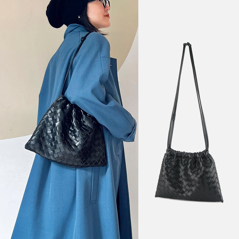 Leather Woven Trash New Summer Style Cloud-Shaped Drawstring Closure, Versatile Lucky Genuine Leather Shoulder Bag, Crossbody Bag Suotong260917