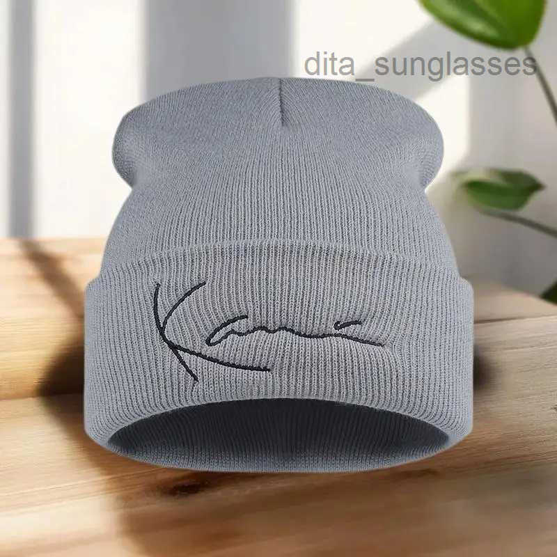 1Pieces Karl Kani Retro Letter Embroidered Knitted Hat For Men And Women Winter Warmth Hooded Knitted Hat Mountaineering Hat S260526