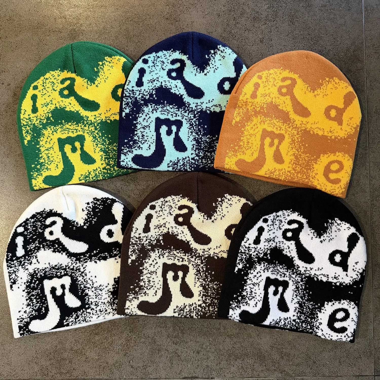 and American Autumn Winter New Graffiti Letter Double-sided Knitted Hat Men's and Women's Warm Pullover HatT260916